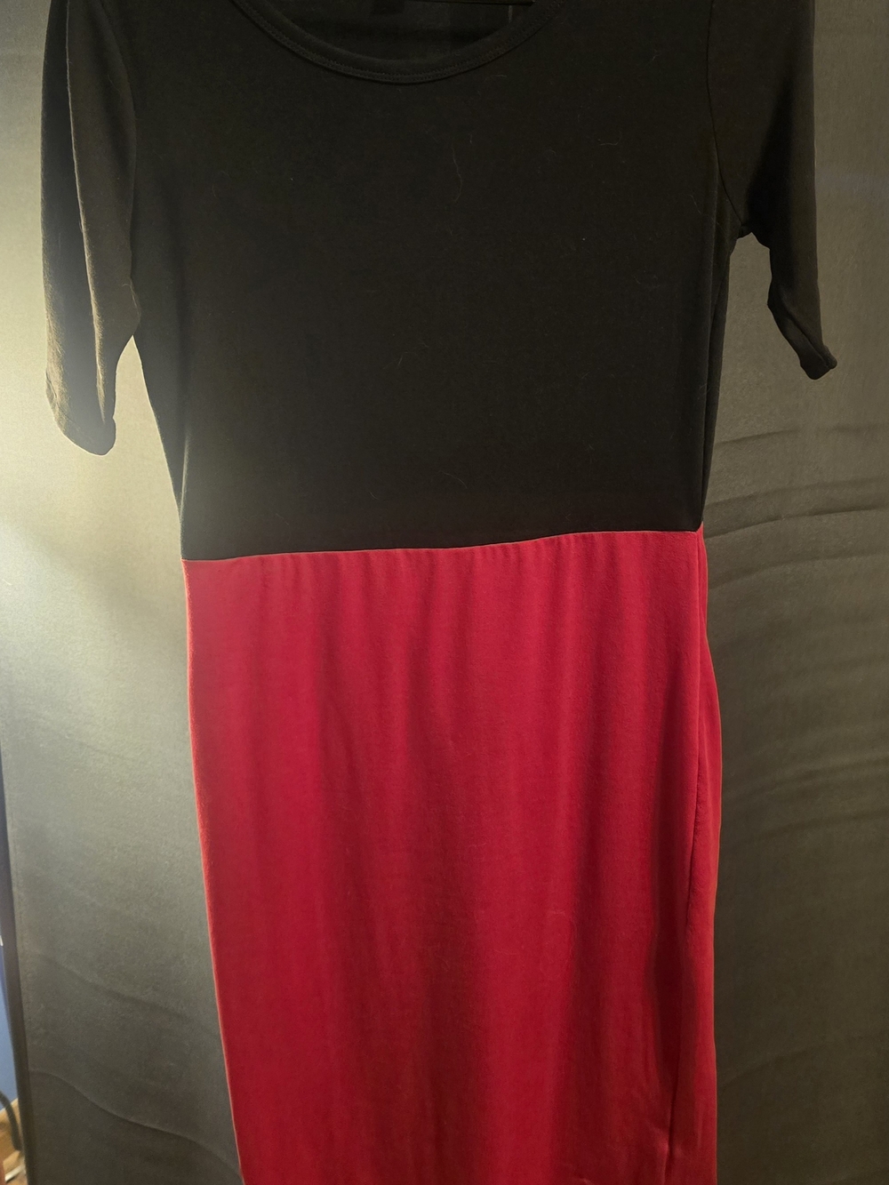 LuLaRoe Black and Red Colorblock Midi Dress